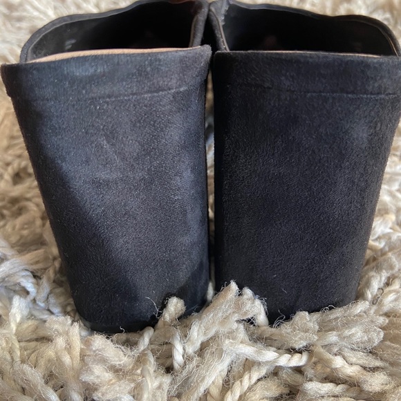 Black Heels - Picture 4 of 6